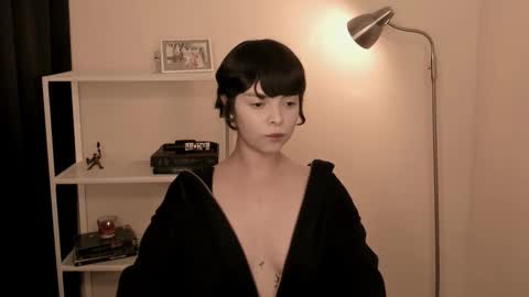 Snapshot of katsurotaro chatting on November 11, 2025, 8:42 pm katsuro online show from November 11, 2025, 8:42 pm