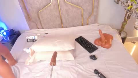 Katerine online show from February 20, 2026, 3:58 am