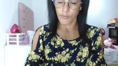 Snapshot of kattleyagray chatting on March 8, 2025, 11:07 pm KattleyaGrey online show from March 8, 2025, 11:07 pm