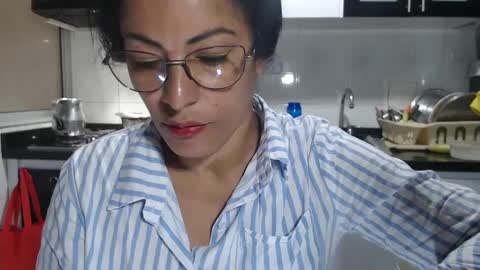Snapshot of kattleyagray chatting on September 15, 2025, 1:22 pm KattleyaGrey online show from September 15, 2025, 1:22 pm