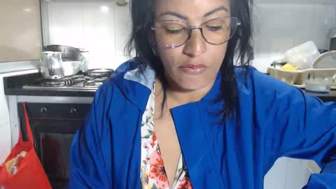 Snapshot of kattleyagray chatting on September 26, 2025, 2:43 pm KattleyaGrey online show from September 26, 2025, 2:43 pm