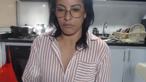 Snapshot of kattleyagray chatting on October 3, 2025, 7:00 pm KattleyaGrey online show from October 3, 2025, 7:00 pm