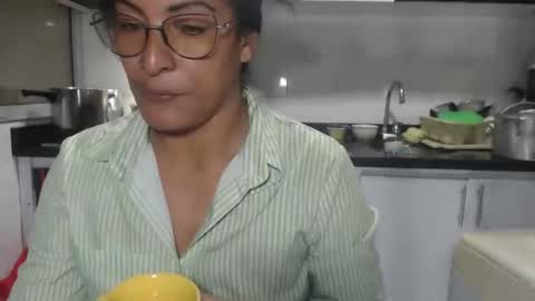 Snapshot of kattleyagray chatting on October 8, 2025, 12:03 pm KattleyaGrey online show from October 8, 2025, 12:03 pm