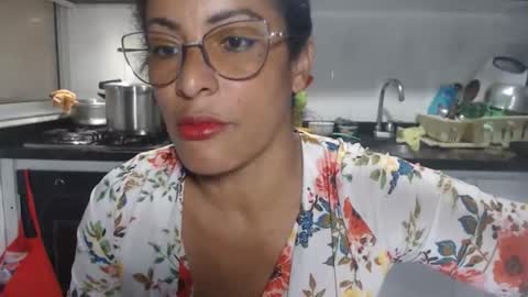 Snapshot of kattleyagray chatting on October 22, 2025, 8:19 pm KattleyaGrey online show from October 22, 2025, 8:19 pm