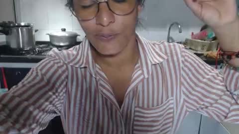 Snapshot of kattleyagray chatting on October 30, 2025, 10:32 pm KattleyaGrey online show from October 30, 2025, 10:32 pm