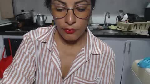 Snapshot of kattleyagray chatting on November 13, 2025, 8:08 pm KattleyaGrey online show from November 13, 2025, 8:08 pm