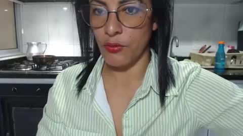 Snapshot of kattleyagray chatting on November 26, 2025, 8:54 pm KattleyaGrey online show from November 26, 2025, 8:54 pm