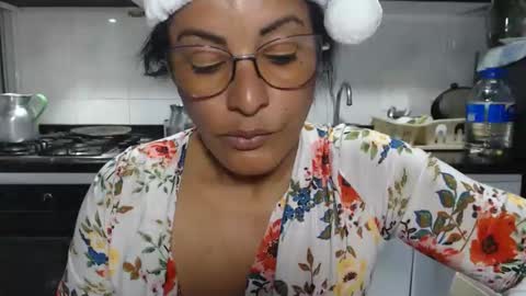 Snapshot of kattleyagray chatting on December 19, 2025, 8:16 pm KattleyaGrey online show from December 19, 2025, 8:16 pm