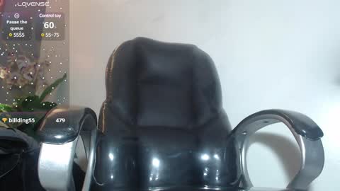 Snapshot of katty_findom_ chatting on December 20, 2024, 1:00 pm katty online show from December 20, 2024, 1:00 pm