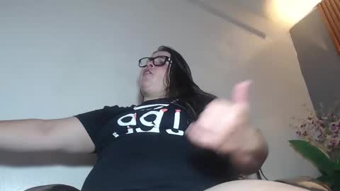 Snapshot of katty_findom_ chatting on March 5, 2025, 12:33 pm katty online show from March 5, 2025, 12:33 pm