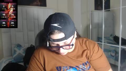 Snapshot of katty_findom_ chatting on September 14, 2025, 12:37 pm katty online show from September 14, 2025, 12:37 pm