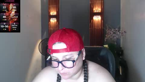 Snapshot of katty_findom_ chatting on September 28, 2025, 12:32 pm katty online show from September 28, 2025, 12:32 pm