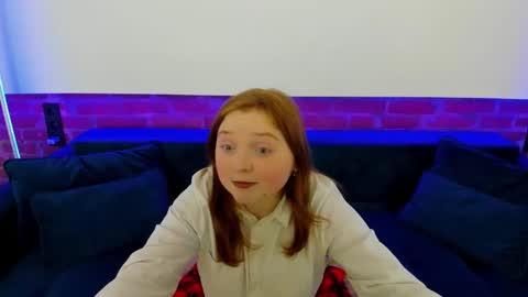 Katty online show from December 2, 2025, 7:31 pm