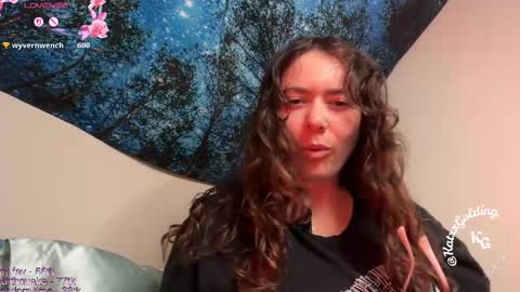 Snapshot of katxxgolding chatting on October 3, 2025, 7:05 am Princesse Kat online show from October 3, 2025, 7:05 am