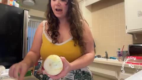 Snapshot of katxxgolding chatting on October 11, 2025, 1:27 am Princesse Kat online show from October 11, 2025, 1:27 am