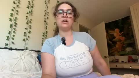 Snapshot of katxxgolding chatting on June 12, 2026, 7:13 pm Princesse Kat online show from June 12, 2026, 7:13 pm