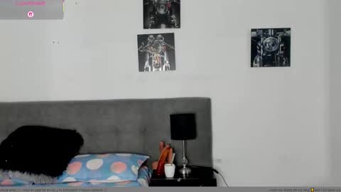 katy_contreras online show from September 24, 2025, 12:19 pm