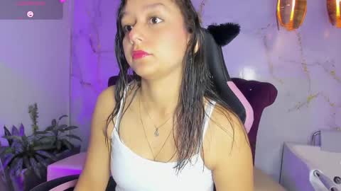 Snapshot of katy_sweet19 chatting on May 8, 2026, 10:53 am Katy online show from May 8, 2026, 10:53 am