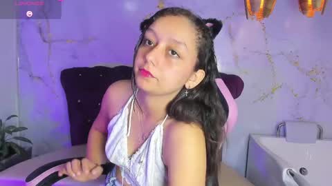 Snapshot of katy_sweet19 chatting on May 9, 2026, 12:32 pm Katy online show from May 9, 2026, 12:32 pm