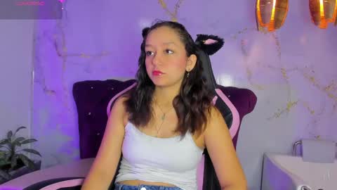 Snapshot of katy_sweet19 chatting on May 11, 2026, 10:43 am Katy online show from May 11, 2026, 10:43 am
