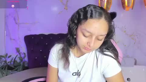 Snapshot of katy_sweet19 chatting on June 19, 2026, 10:30 am Katy online show from June 19, 2026, 10:30 am