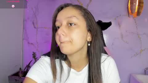 Snapshot of katy_sweet19 chatting on July 28, 2026, 10:32 am Katy online show from July 28, 2026, 10:32 am