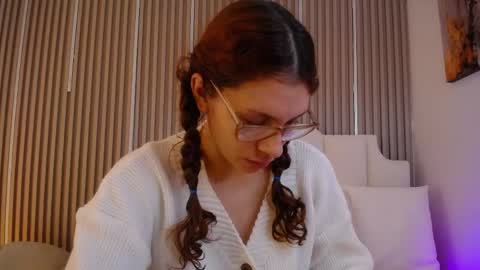 Katy Van online show from April 26, 2026, 8:50 pm
