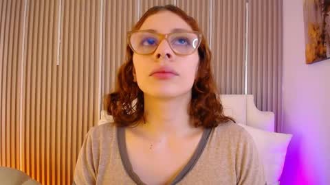 Katy Van online show from April 27, 2026, 9:02 pm