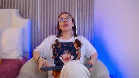 Snapshot of katy_van chatting on May 7, 2026, 9:09 pm Katy Van online show from May 7, 2026, 9:09 pm