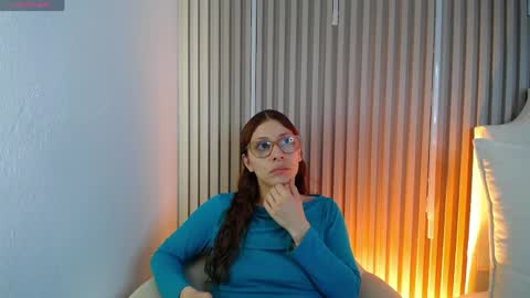 Snapshot of katy_van chatting on May 24, 2026, 8:36 pm Katy Van online show from May 24, 2026, 8:36 pm