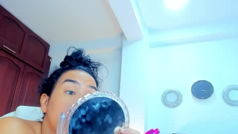 KATYAJHONSS online show from April 24, 2026, 9:17 pm