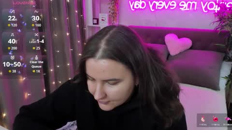 Kate online show from February 26, 2026, 5:39 am