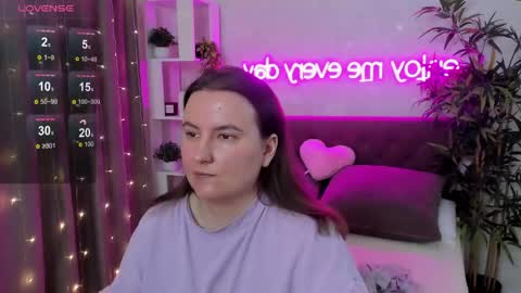 Kate online show from May 3, 2026, 6:52 am