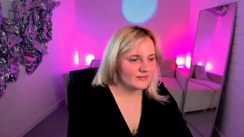 Snapshot of katybriggs chatting on June 29, 2026, 5:14 am Katy online show from June 29, 2026, 5:14 am