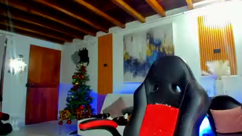 Snapshot of katydeliz chatting on November 4, 2025, 10:42 pm katy deliz online show from November 4, 2025, 10:42 pm