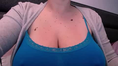 Katy online show from December 14, 2024, 6:35 am