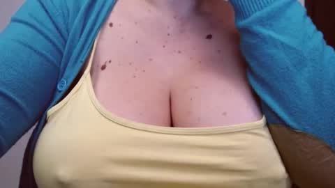 Katy online show from November 21, 2025, 4:00 am