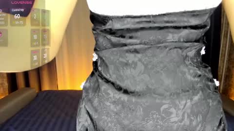 Snapshot of katyxgold chatting on February 26, 2025, 12:25 pm KatyxGold online show from February 26, 2025, 12:25 pm