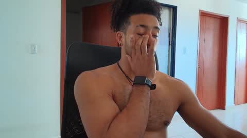 Snapshot of kaurilop chatting on January 18, 2025, 7:15 pm Kauri Lop online show from January 18, 2025, 7:15 pm