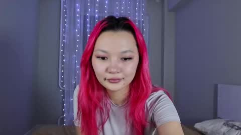 Nana online show from March 1, 2026, 7:49 pm