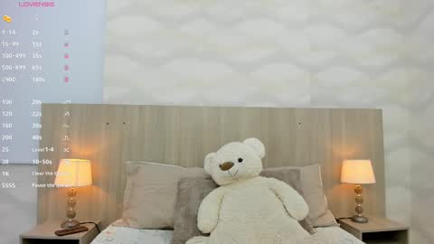   online show from February 22, 2025, 11:35 am