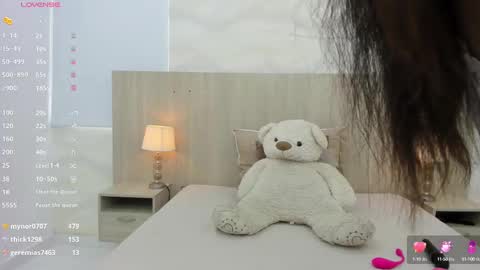   online show from September 13, 2025, 11:32 am