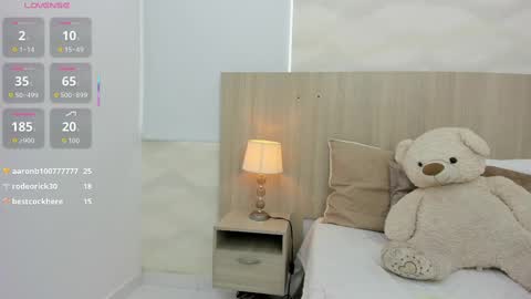   online show from September 26, 2025, 11:25 am