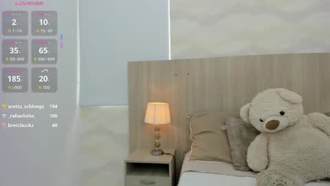   online show from September 30, 2025, 11:15 am