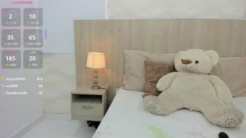   online show from October 5, 2025, 11:19 am