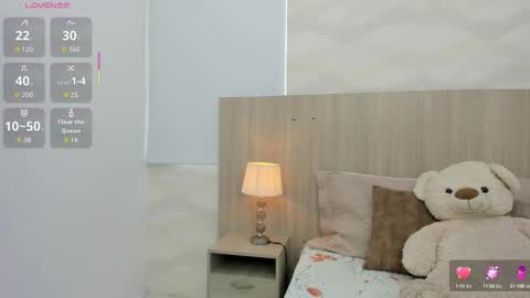   online show from October 7, 2025, 11:18 am