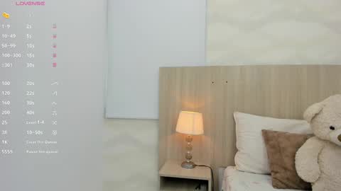   online show from October 29, 2025, 11:23 am