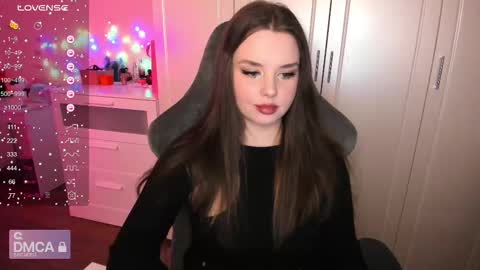 Snapshot of kayacherry chatting on November 9, 2025, 9:46 pm Alice online show from November 9, 2025, 9:46 pm