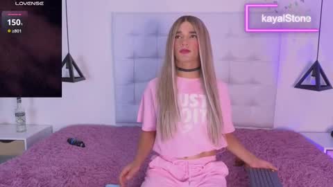 Cattleya stone online show from March 1, 2025, 9:18 am