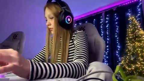 Amia online show from January 14, 2026, 5:40 pm